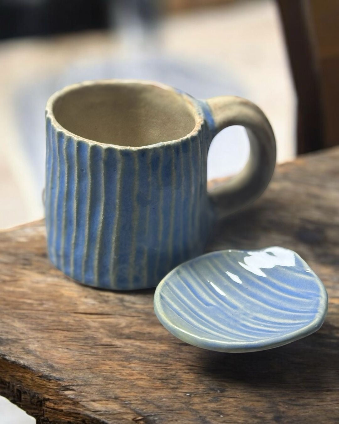 Taza Artesanal con Plato – Sencillez y Encanto
