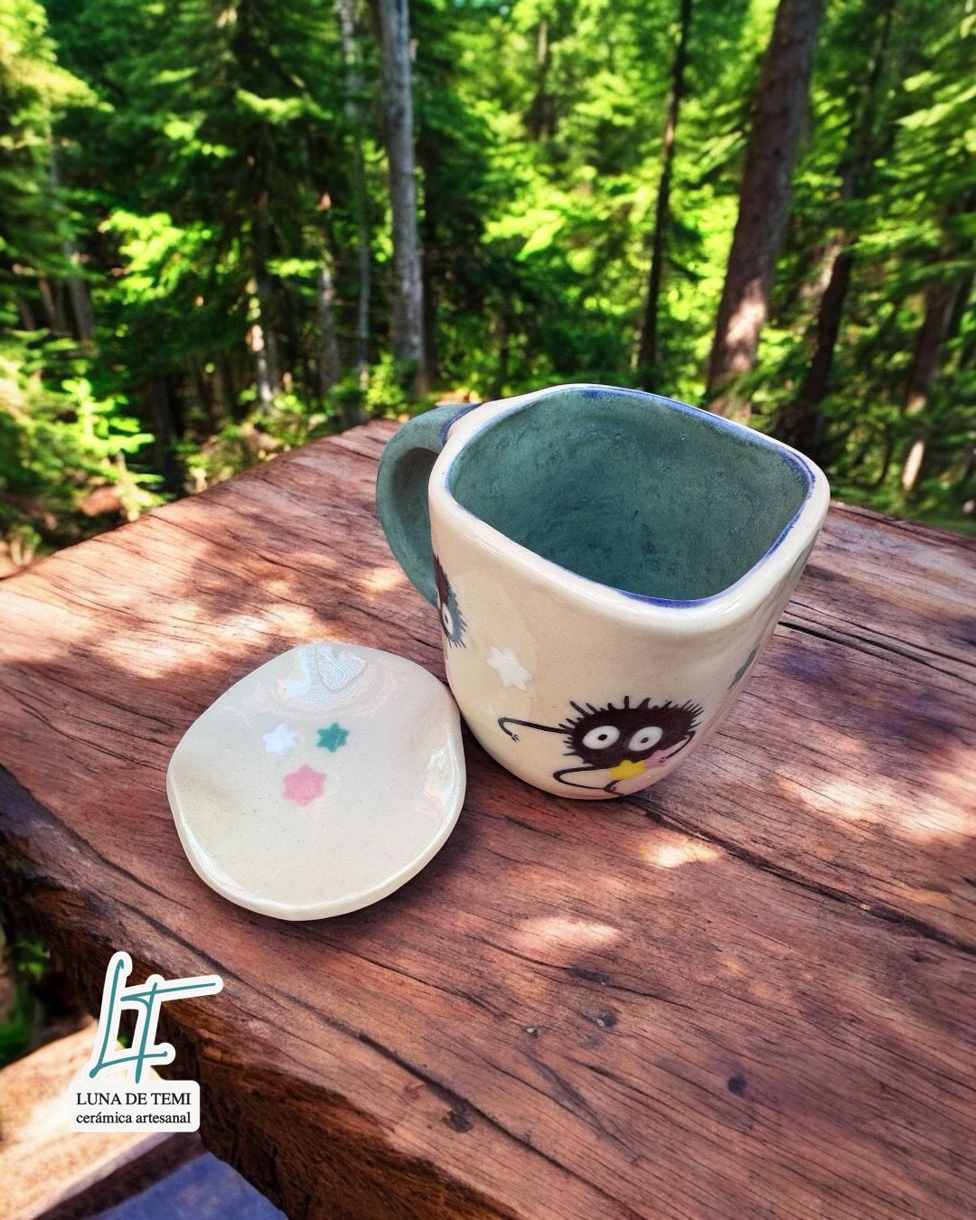 Taza Susuwatari con Platito - Un Toque de Fantasía para tu Café